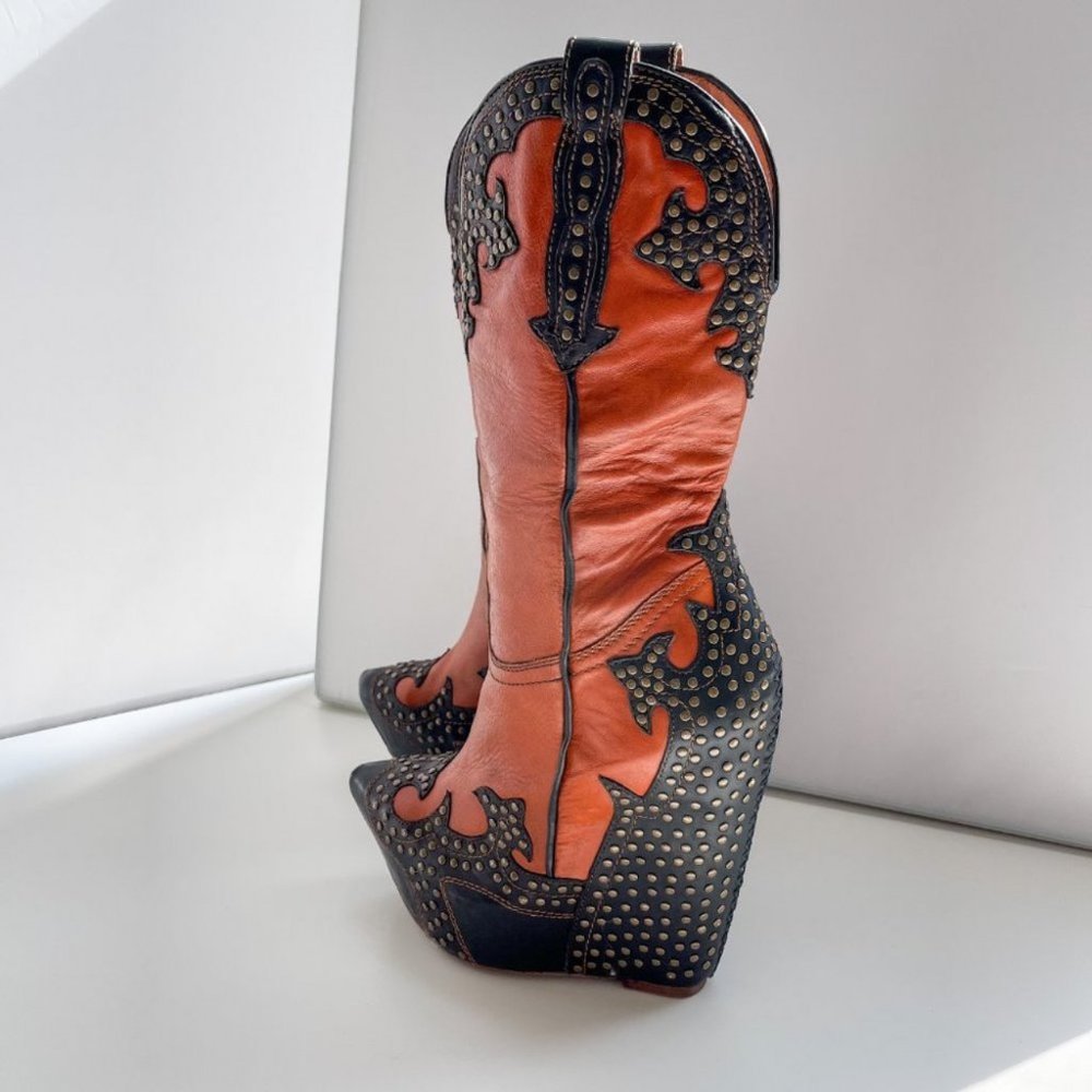 ❤️SOLD❤️Jeffrey Campbell Giddy Stud Wedge Boots - Picture 5 of 11